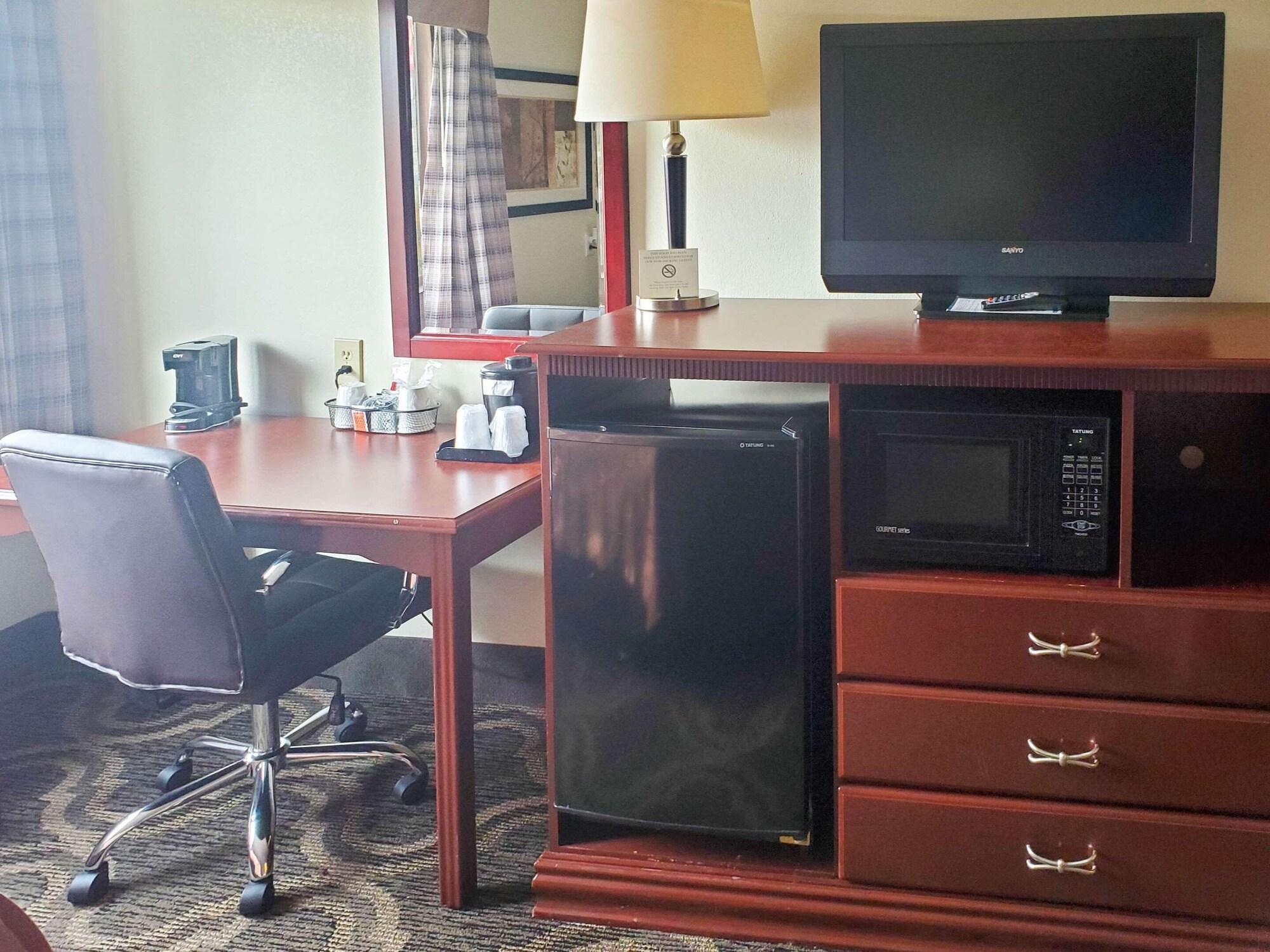 Quality Inn Prattville I-65 Exterior photo