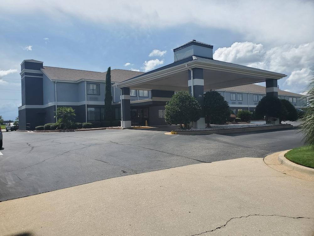 Quality Inn Prattville I-65 Exterior photo